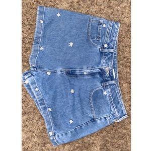 Pacsun daisy mom shorts